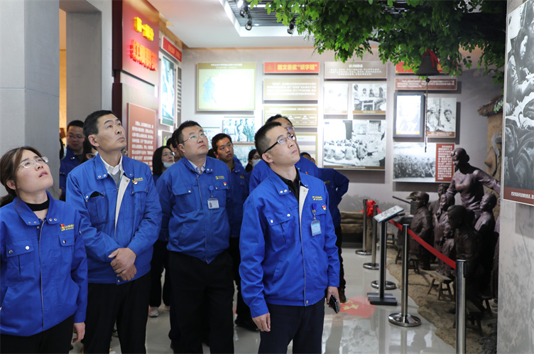 參觀紅嫂文化博物館 牢記紅嫂精神薪火傳 ——管理、銷售支部開展黨史學(xué)習(xí)教育主題黨日活動(dòng)