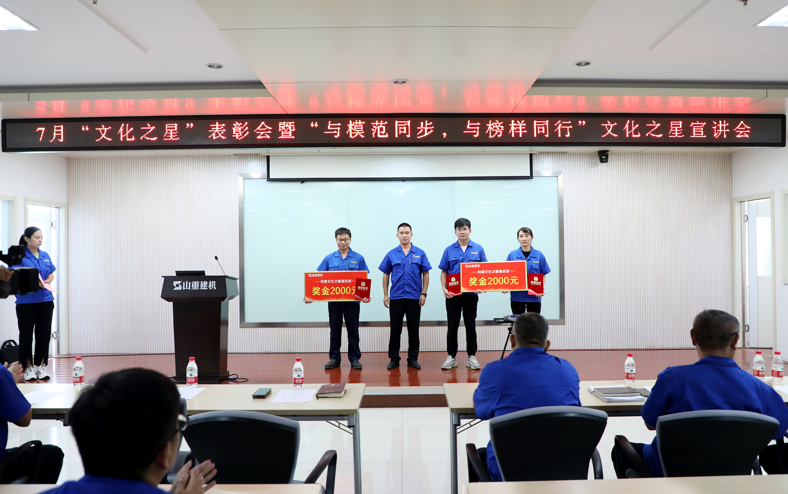 EK1A1884.jpg EK1A1884.jpg